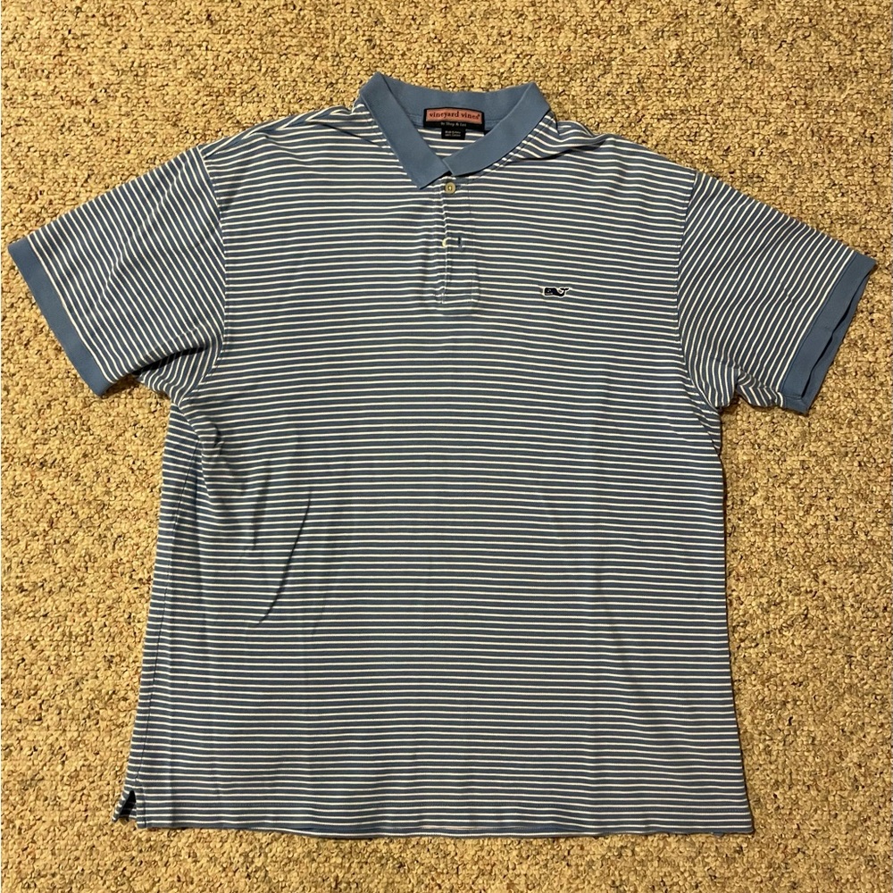 Vineyard Vines - Collared Shirt. 
Size - Large. 
Color - Blue & White.